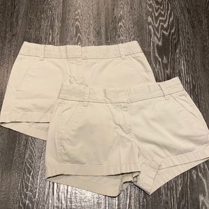 J.crew stretch chino shorts in stone 
Size 4